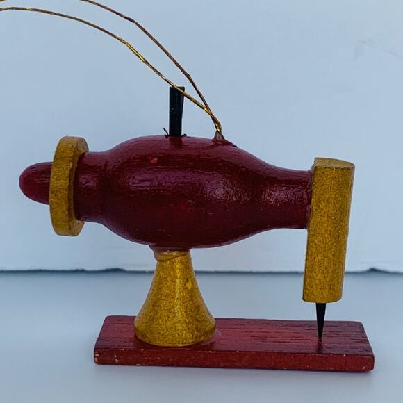 Vintage Sewing Machine Ornament - Picture 1 of 7